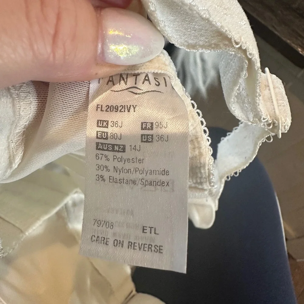 Fantasie Kara Bra Size 36J US FL2092 Underwired‎ Full Cup Solid Ivory EUC